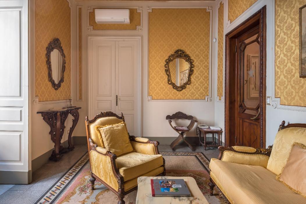 Palazzo Arcidiacono - Luxury Holidays Катанія Екстер'єр фото